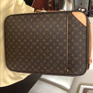 Original Louis Vuitton Carryon luggage